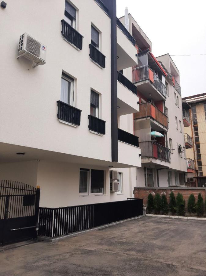 Villa Bonnadea Valjevo Luaran gambar
